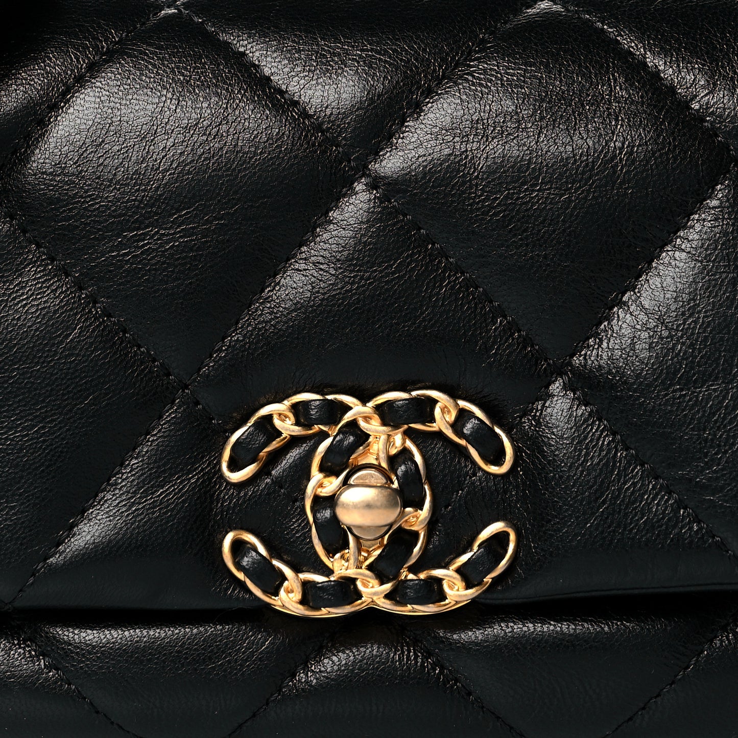 Goatskin Quilted Chanel 19 Waist Bag Black