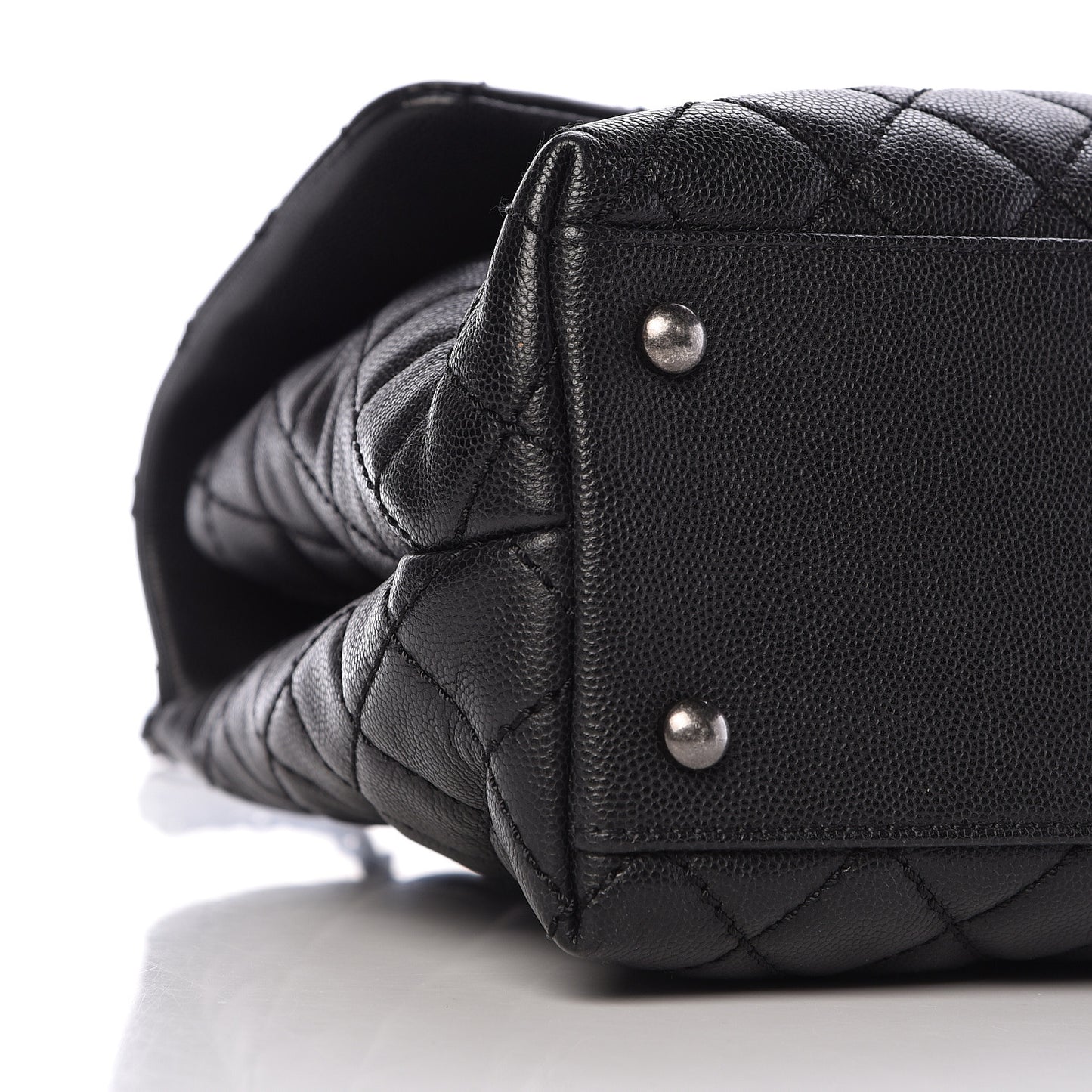 Caviar Quilted Medium Coco Handle Flap Black