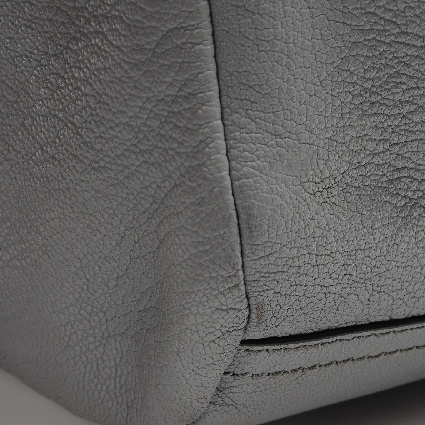 Sugar Goatskin Medium Pandora Pearl Grey