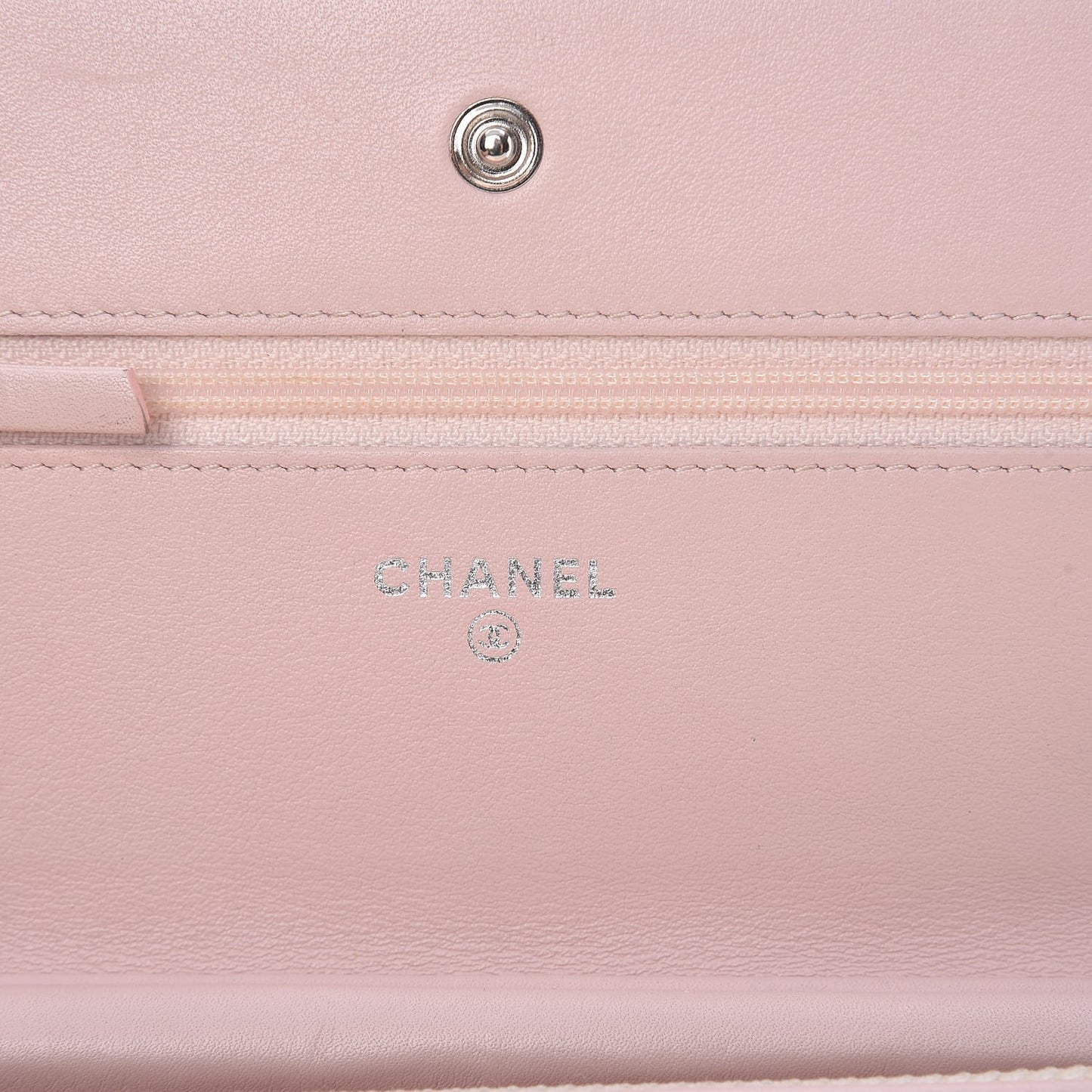Patent Quilted Wallet On Chain WOC Light Pink