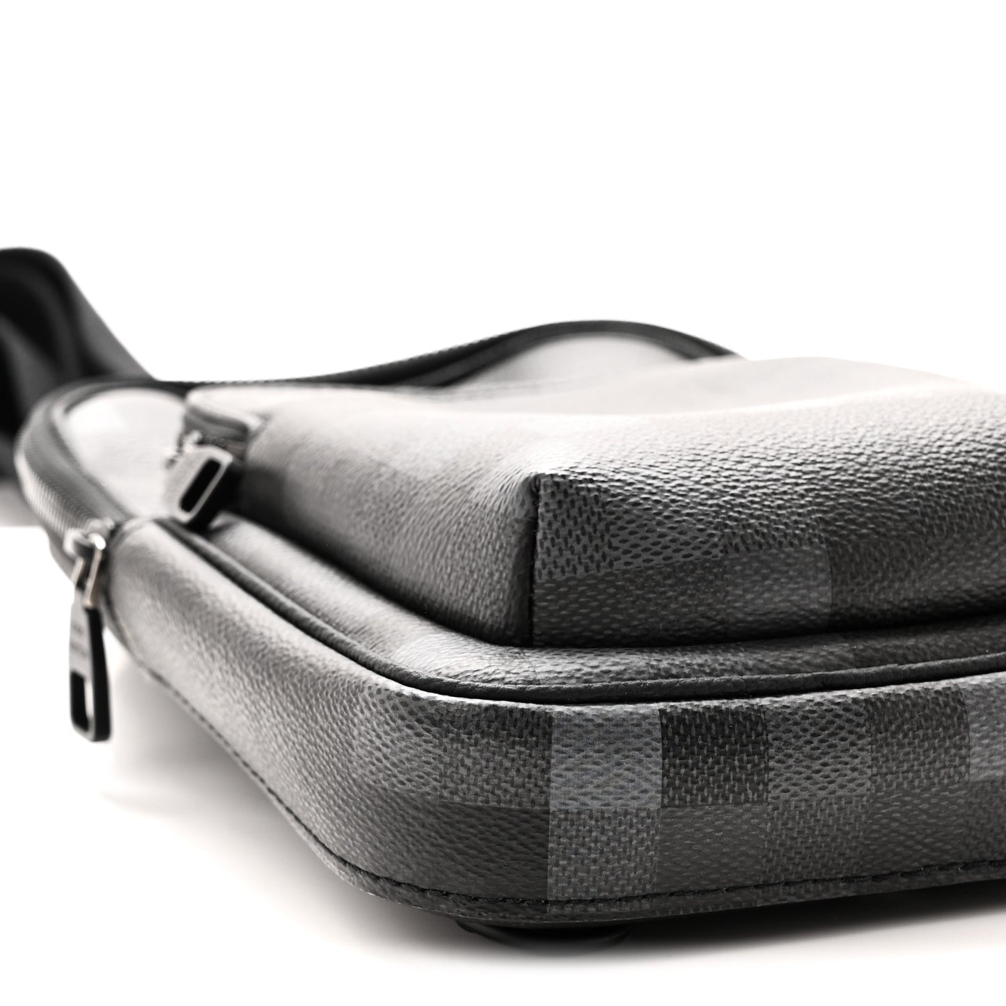 Damoflage Avenue Slingbag Black