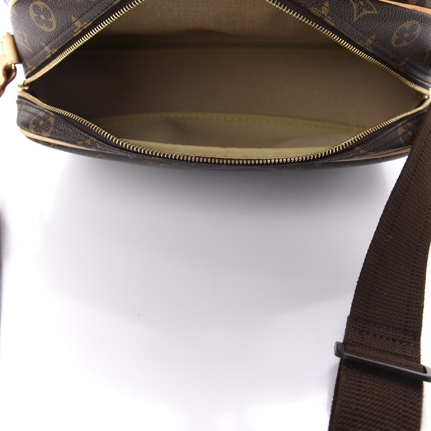 Louis Vuitton Monogram Reporter PM 5 of 9