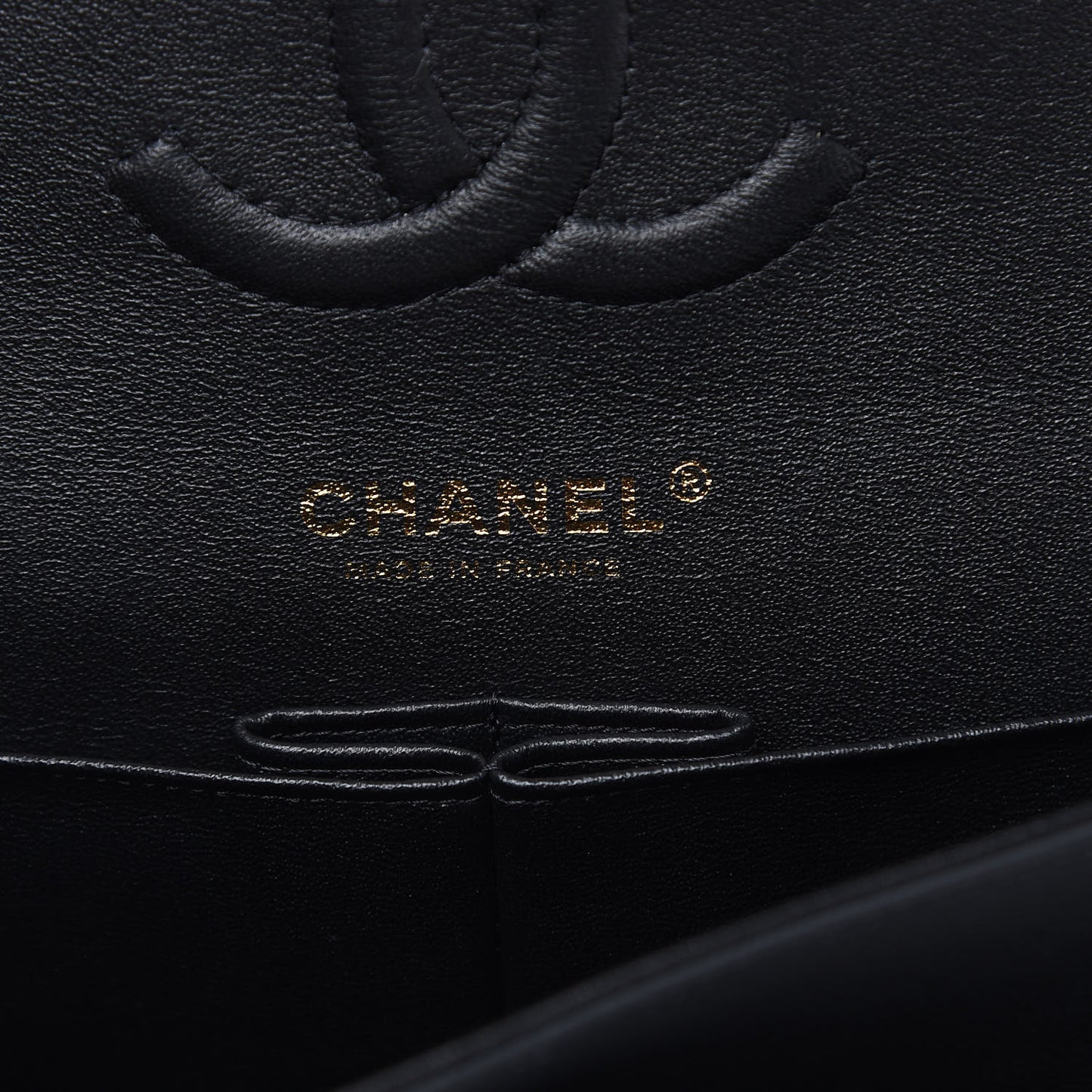 Caviar Chevron Quilted Medium Double Flap Black