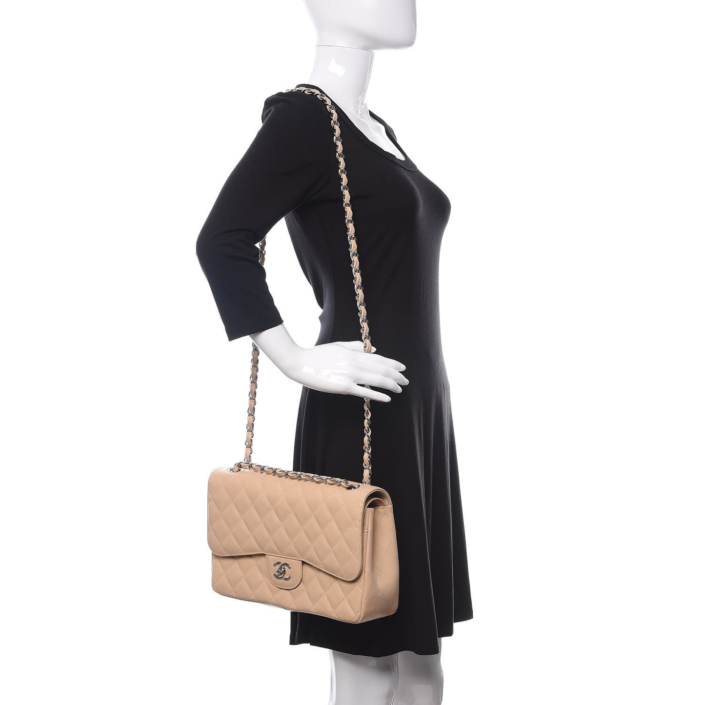 Caviar Quilted Jumbo Double Flap Beige Clair