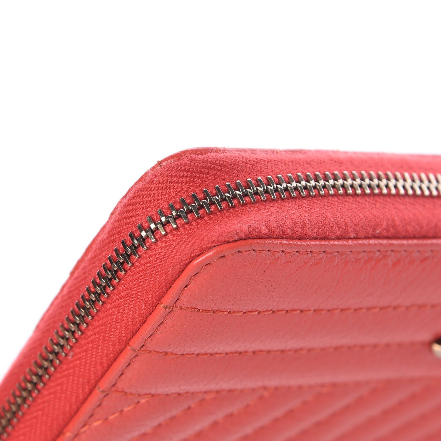 Chanel Shiny Goatskin Diagonal Quilted Small Zip Around Wallet Red 10 of 13