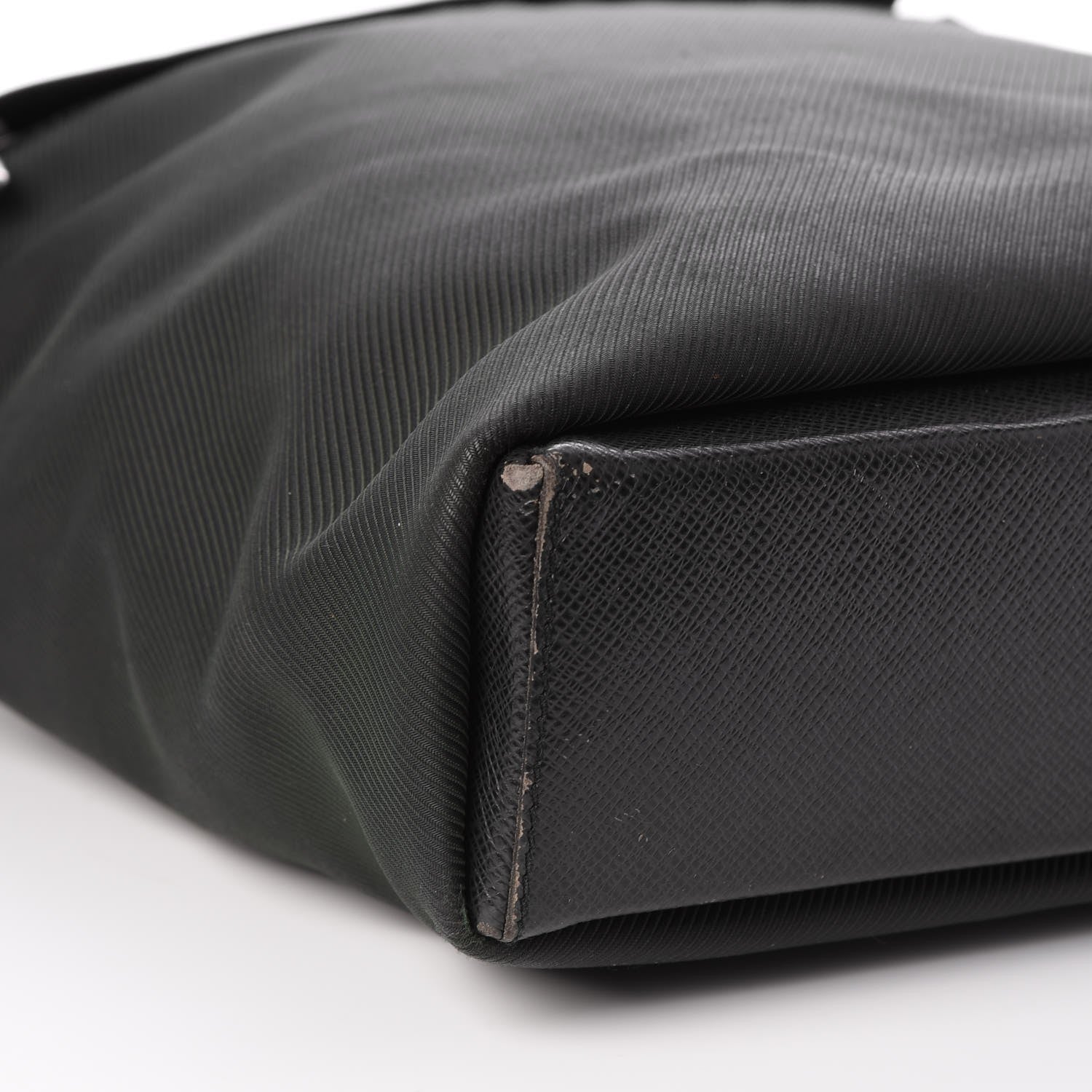 Louis Vuitton Taiga Sayan Slate 8 of 12