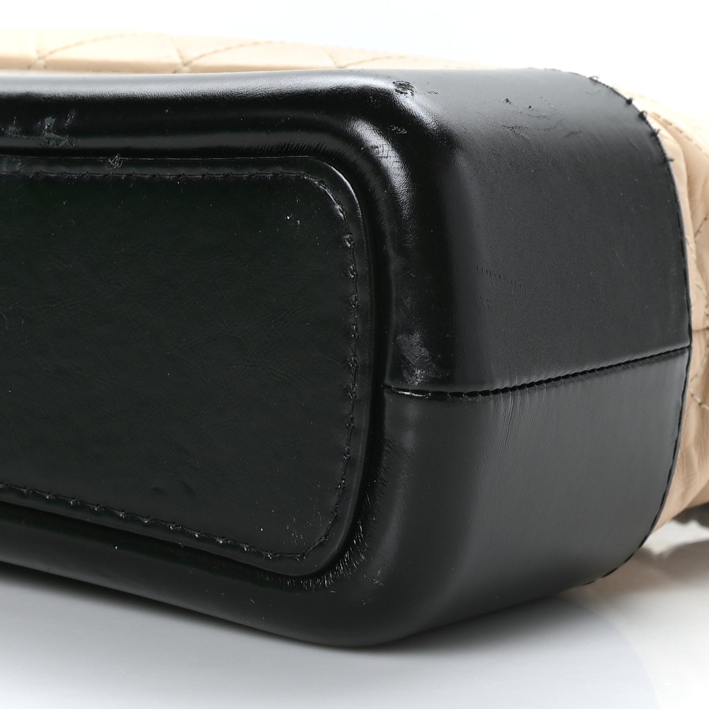 Aged Calfskin Quilted Large Gabrielle Hobo Beige Black