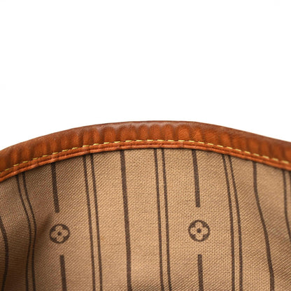 Louis Vuitton Monogram Delightful MM 16 of 25