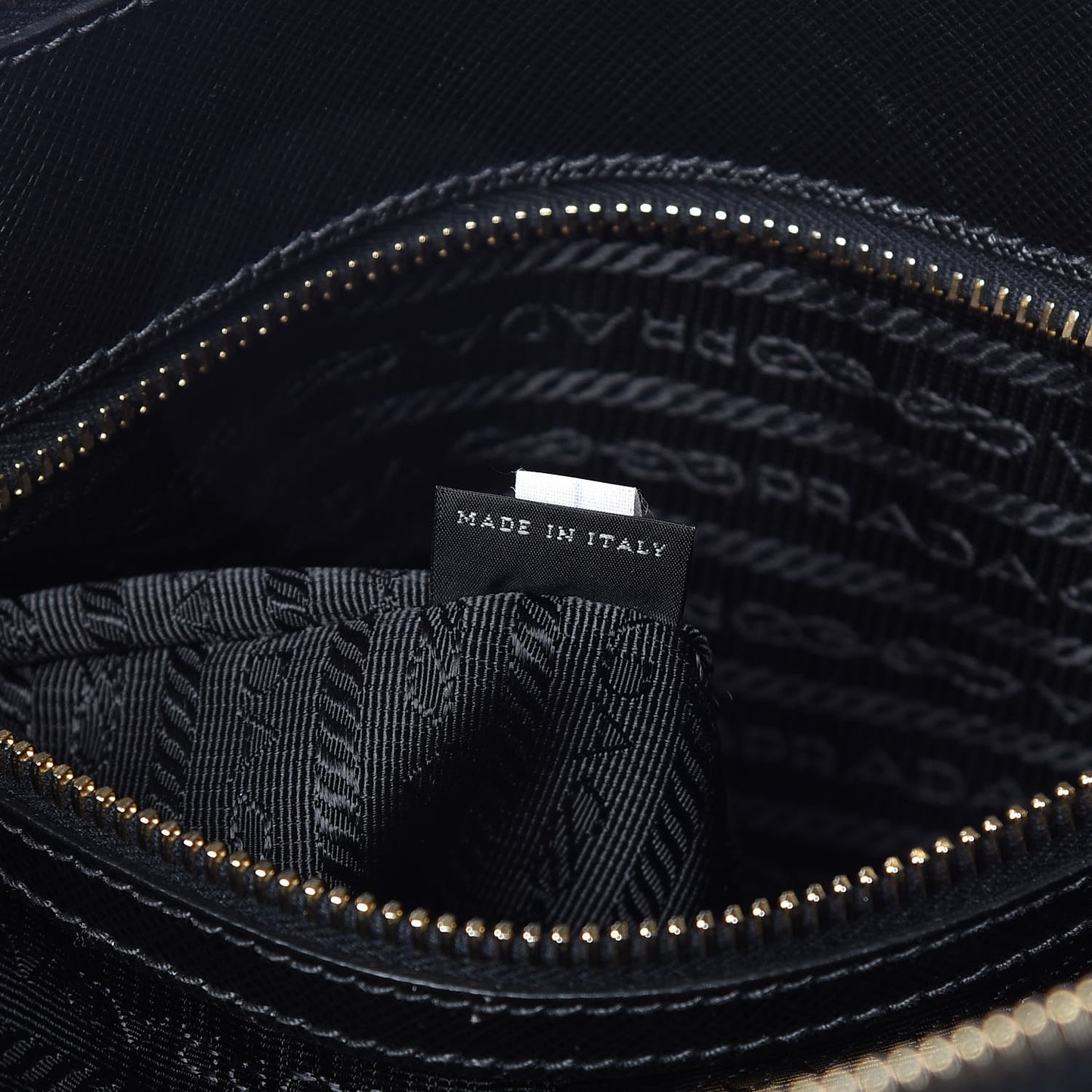 Saffiano Small Galleria Double Zip Tote Black