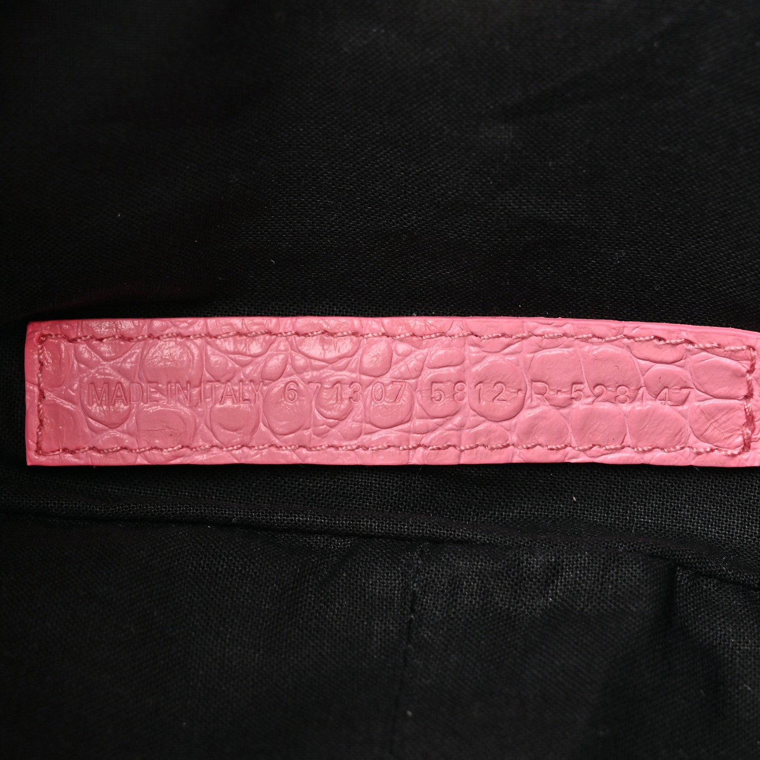 Balenciaga Extra Supple Calfskin Crocodile Embossed Small Le Cagole Shoulder Bag Sweet Pink 7 of 10