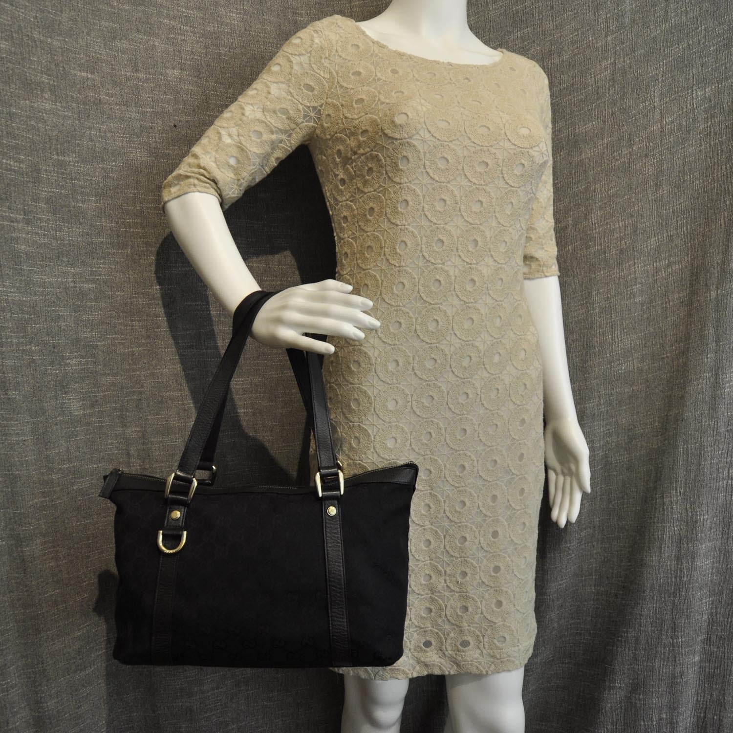 Gucci Monogram Abbey Medium Tote Black 2 of 10