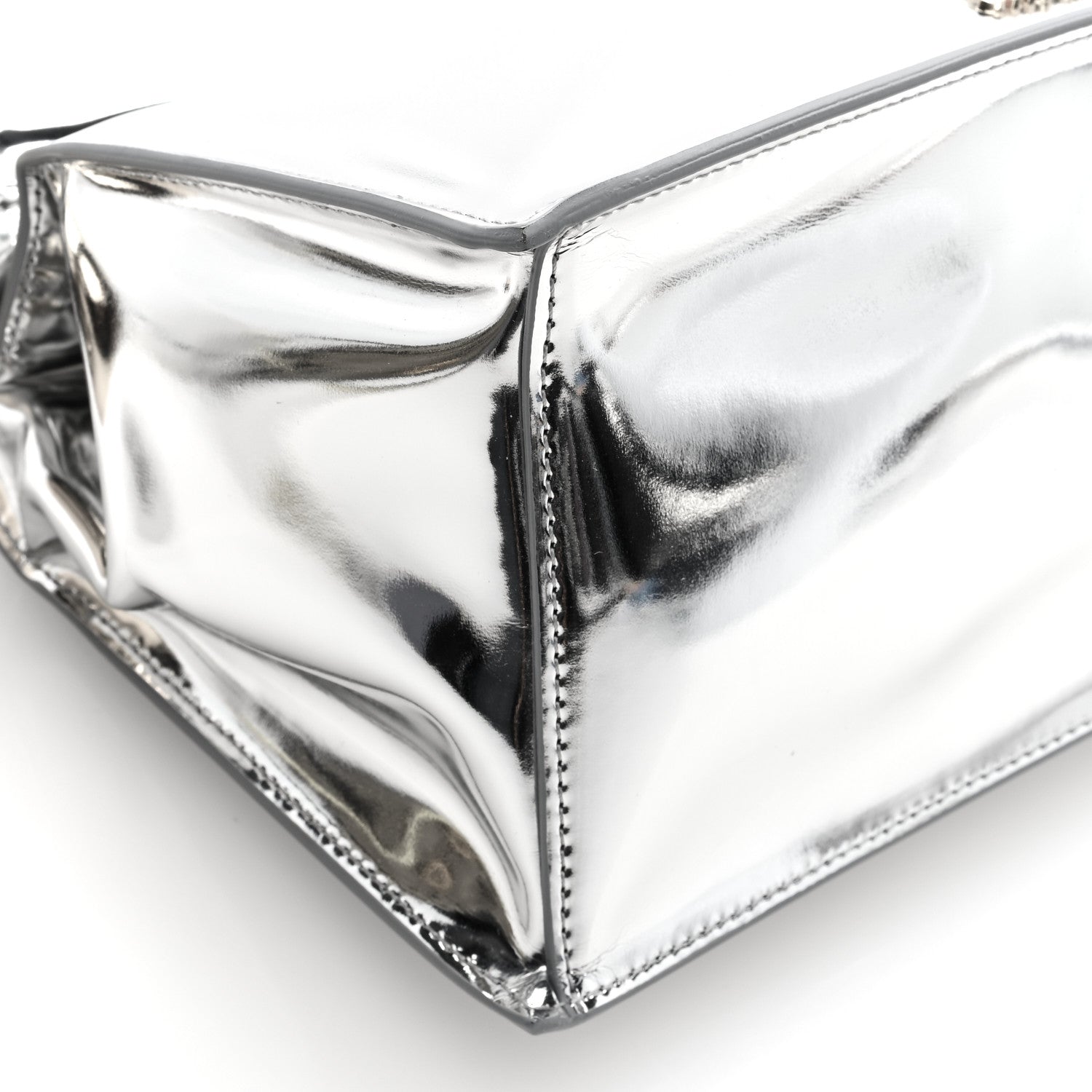 Jacquemus Metallic Patent Calfskin La Pochette Rond Carre Silver 8 of 9