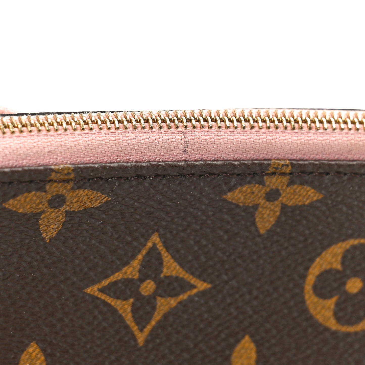 LOUIS VUITTON Monogram Pallas Clutch Rose Poudre