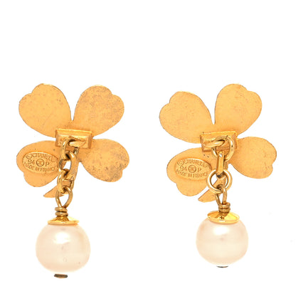 Chanel Pearl Clover Cufflinks Gold 3 of 4
