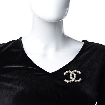 Chanel Pearl Crystal Nefertiti CC Brooch Gold 2 of 5
