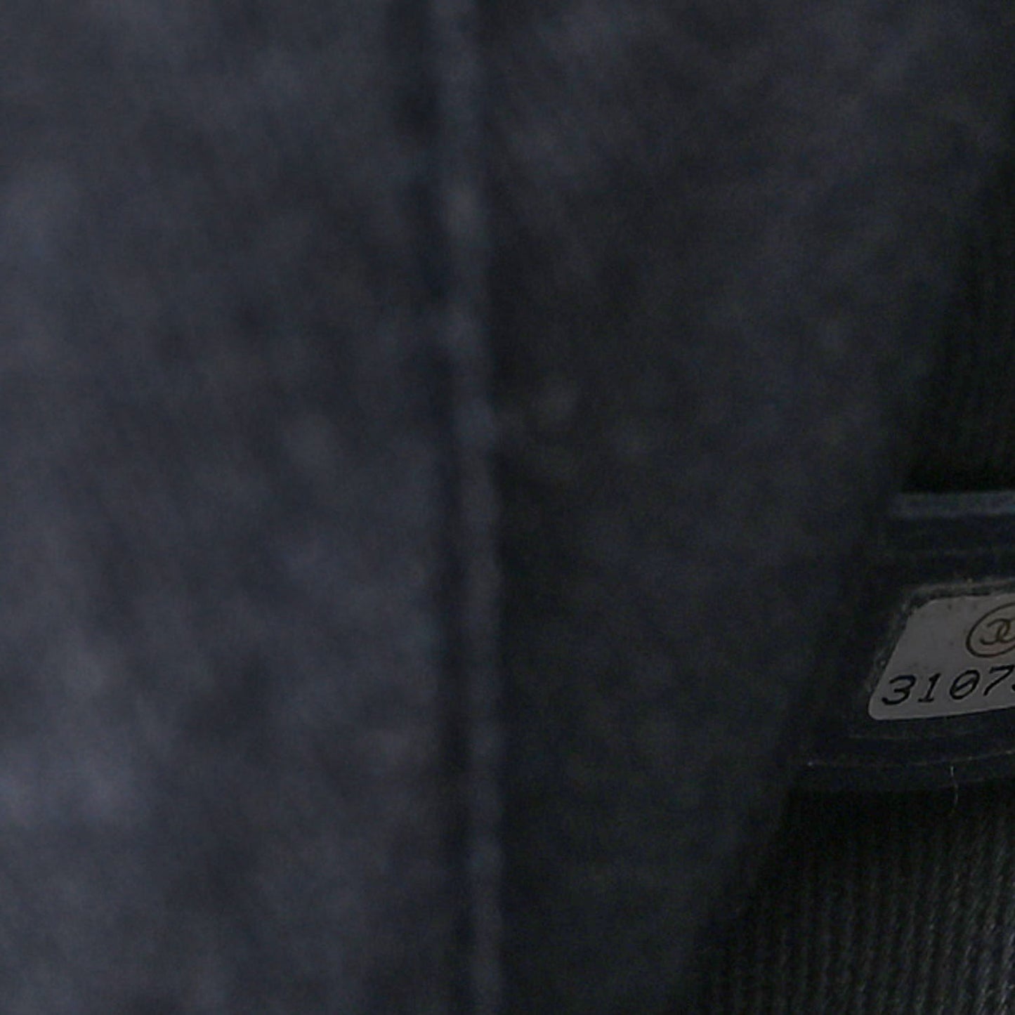 Caviar Quilted Large Business Affinity Flap Navy