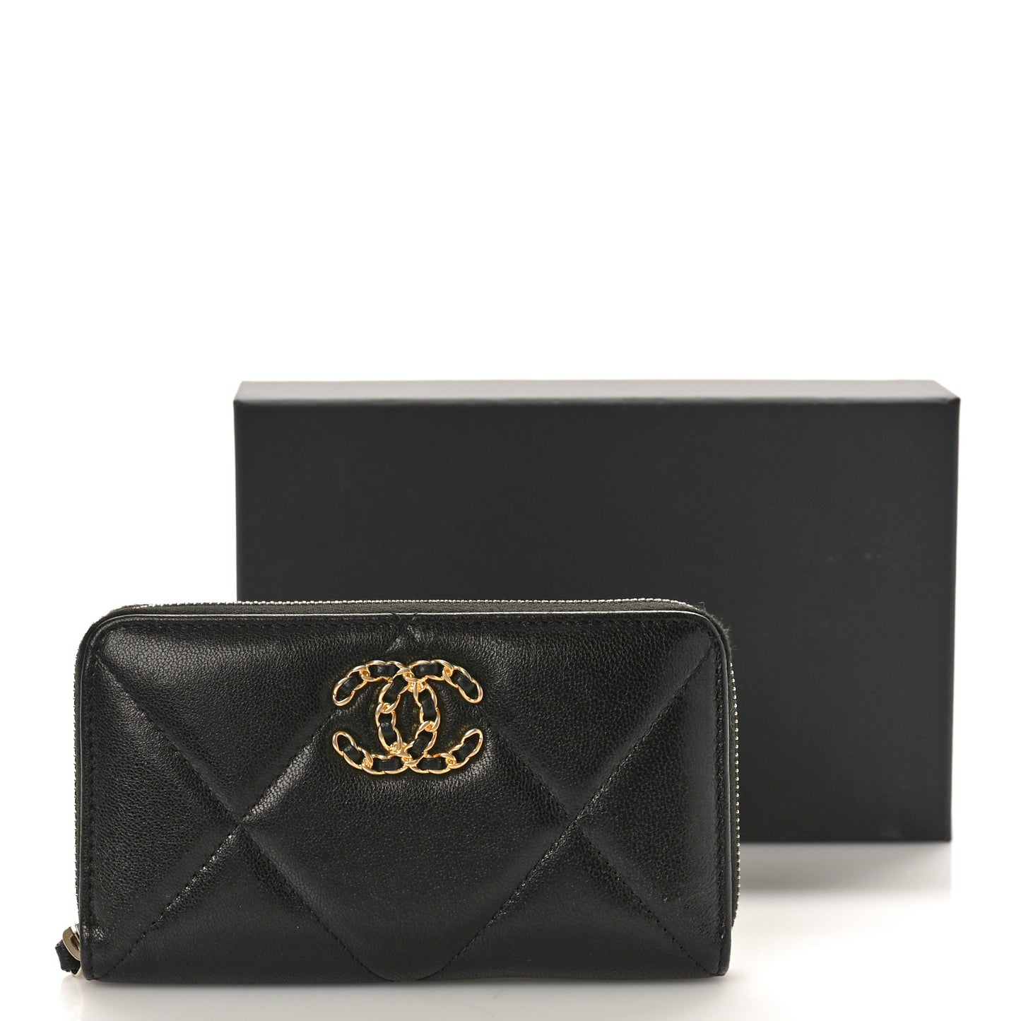 Shiny Goatskin Quilted Chanel 19 Long Zipped Around Wallet Black