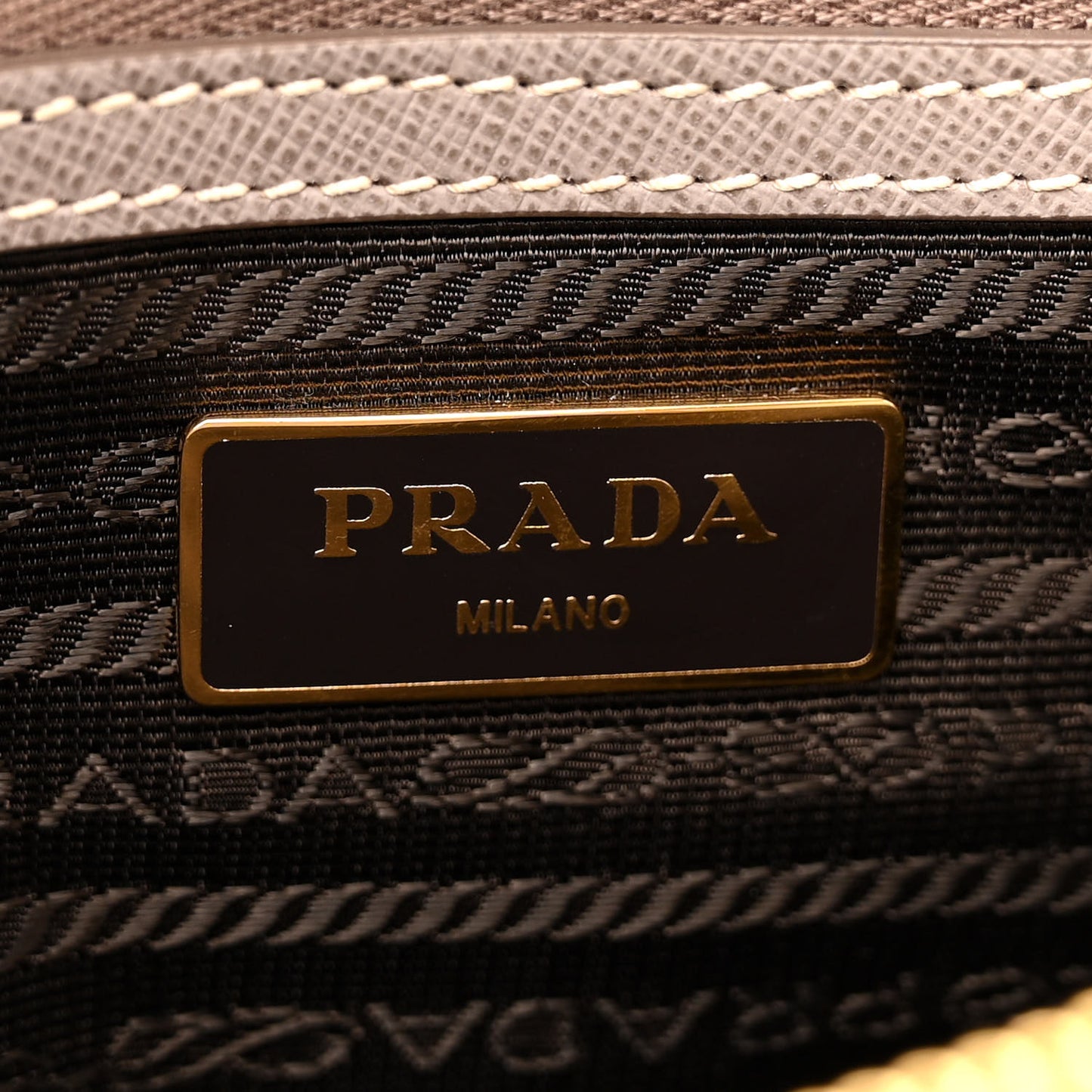 Saffiano Lux Medium Tote Argilla