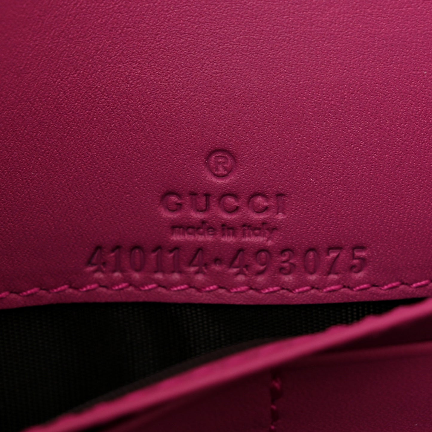 GG Supreme Monogram Moon Calfskin Chain Wallet Beige Ebony Hibiscus Red New Rosette