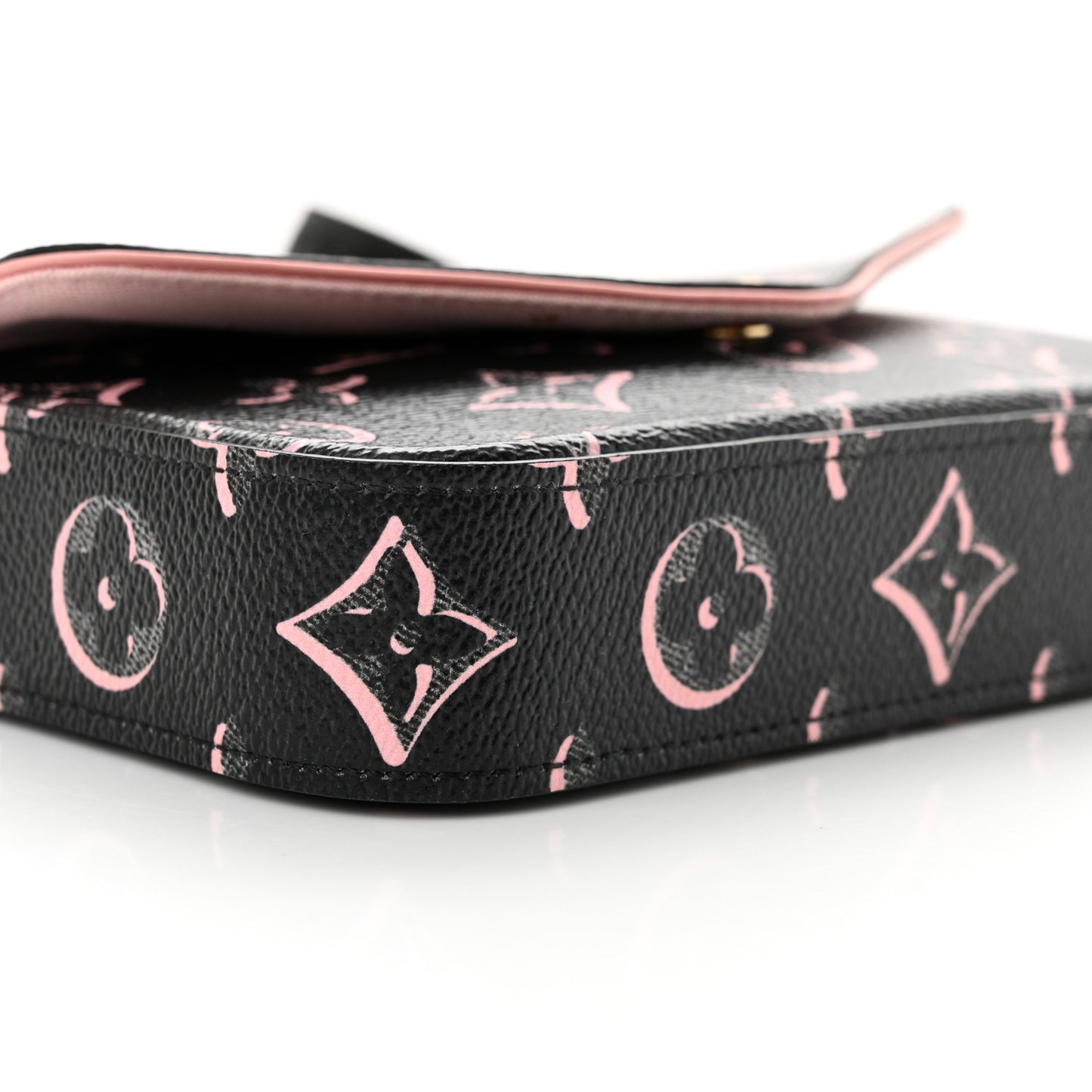 LOUIS VUITTON Monogram Fall For You Felicie Strap & Go Black