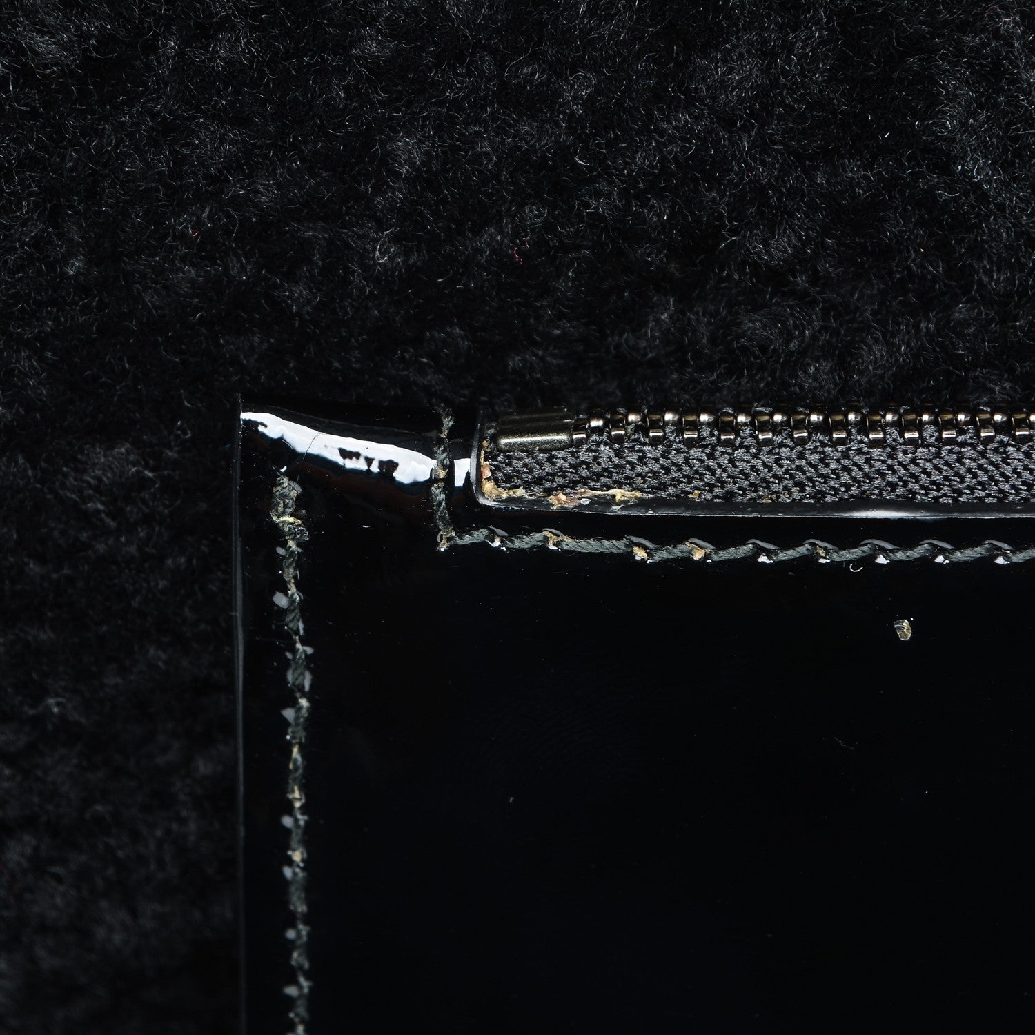 Gucci Patent Shearling Medium Soho Chain Shoulder Bag Black 14 of 15