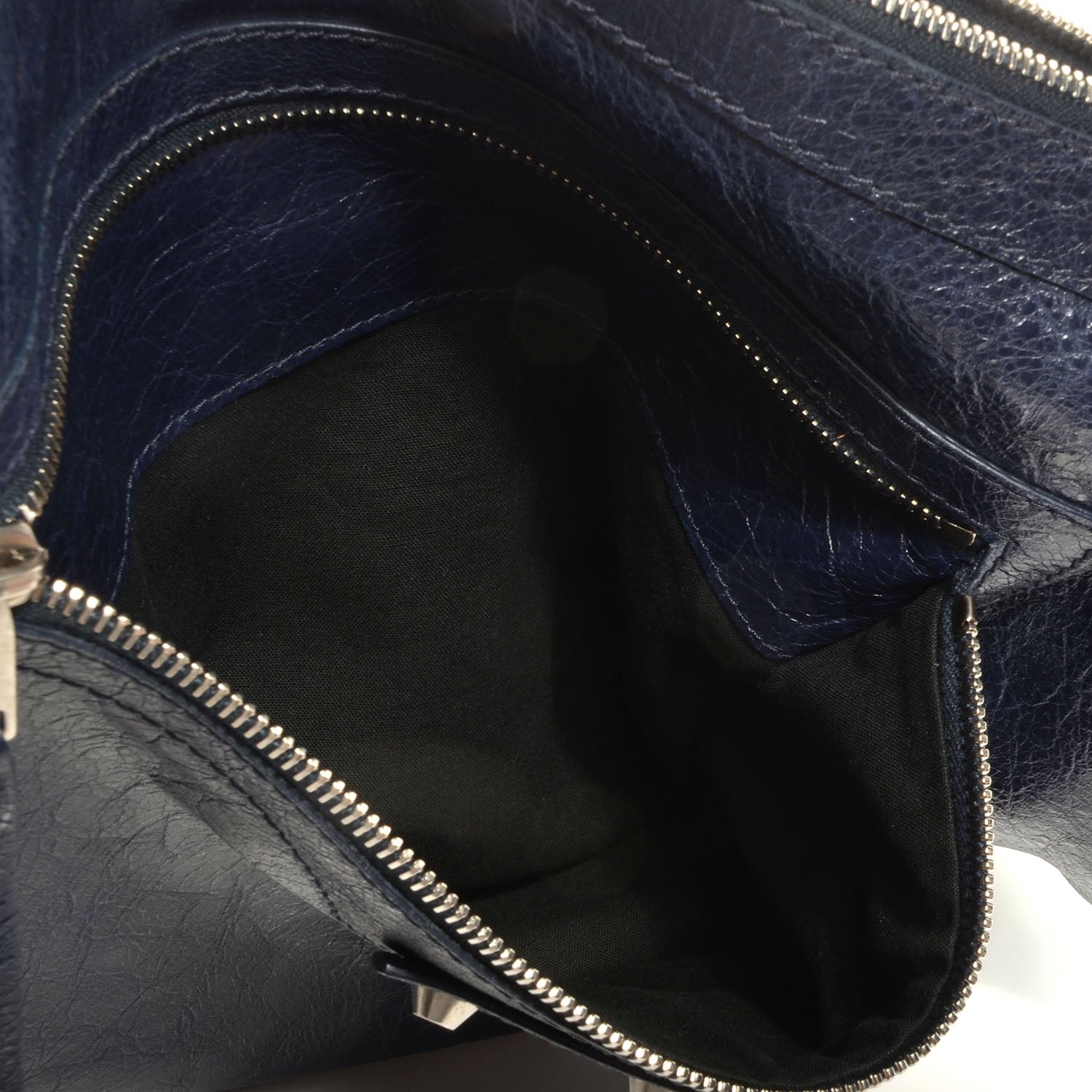 Balenciaga Agneau Mens Day Messenger Bleu Nuit 10 of 11