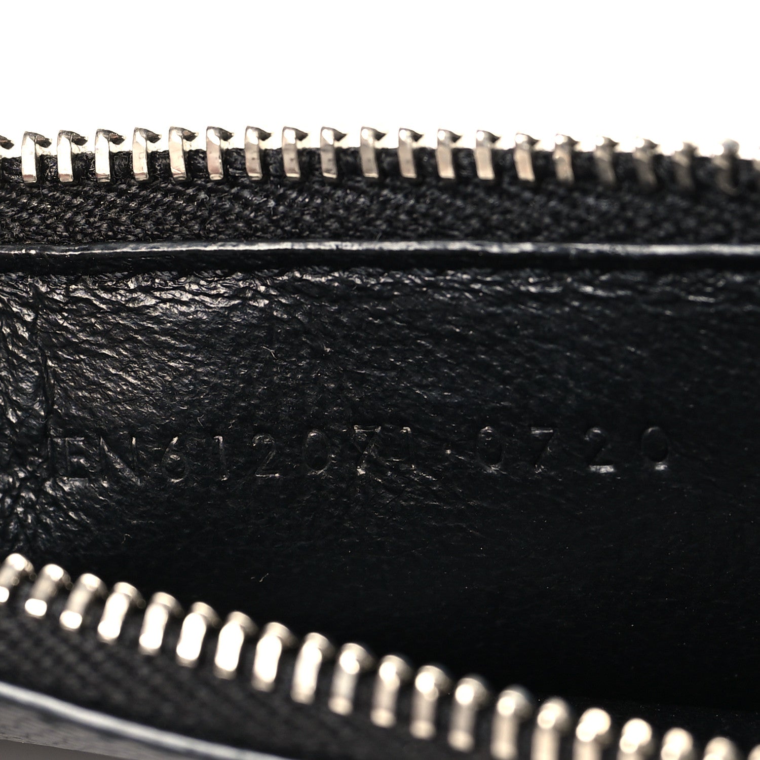 Saint Laurent Grained Calfskin 5 Fragments Zip Pouch Card Holder Black 7 of 8