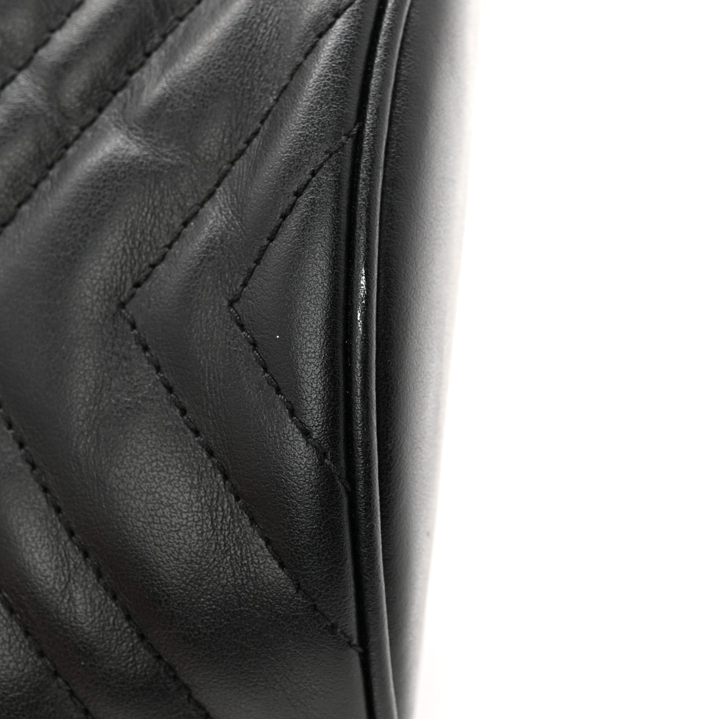Calfskin Matelasse Mini GG Marmont 2.0 Bucket Bag Black