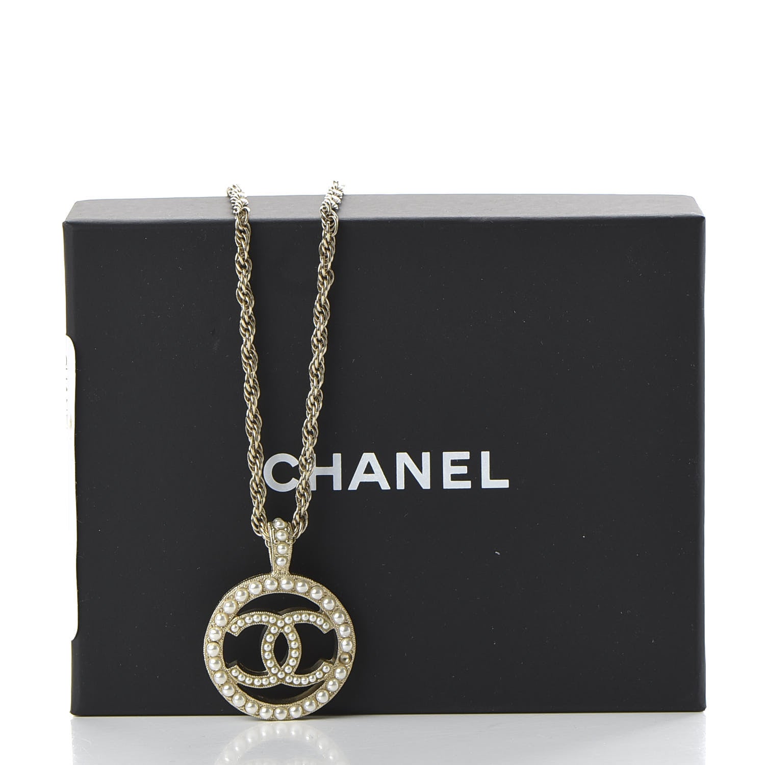 Chanel Pearl CC Round Pendant Necklace Gold 8 of 8