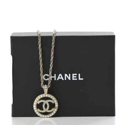 Chanel Pearl CC Round Pendant Necklace Gold 8 of 8