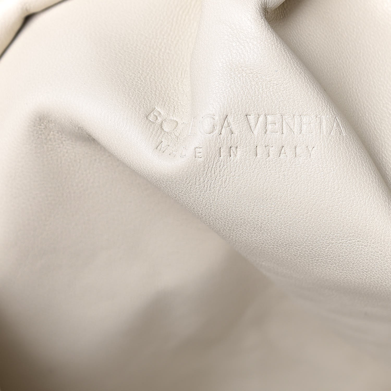Bottega Veneta Nappa Maxi Intreccio The Pouch Oversized Clutch Plaster 6 of 7