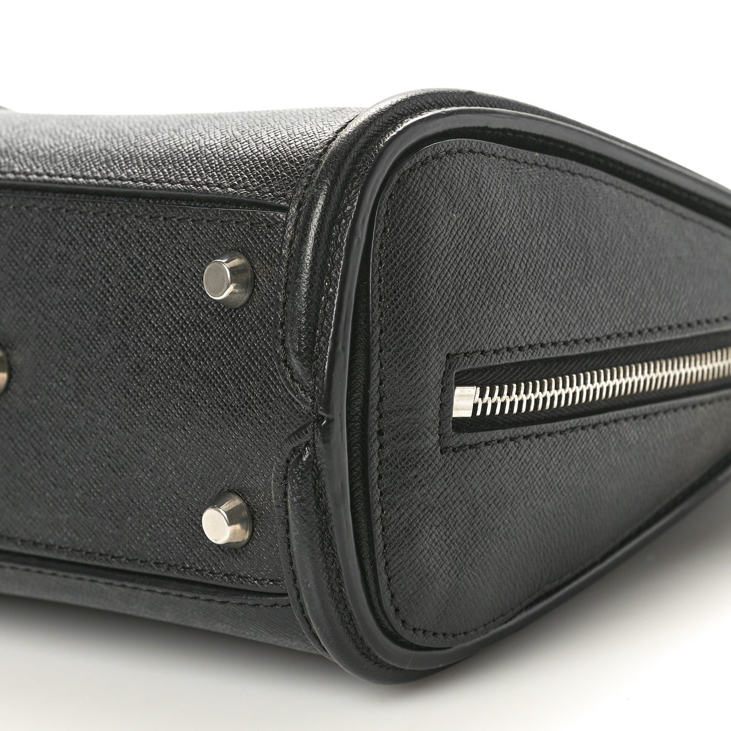 Grained Calfskin Small Heroine Black