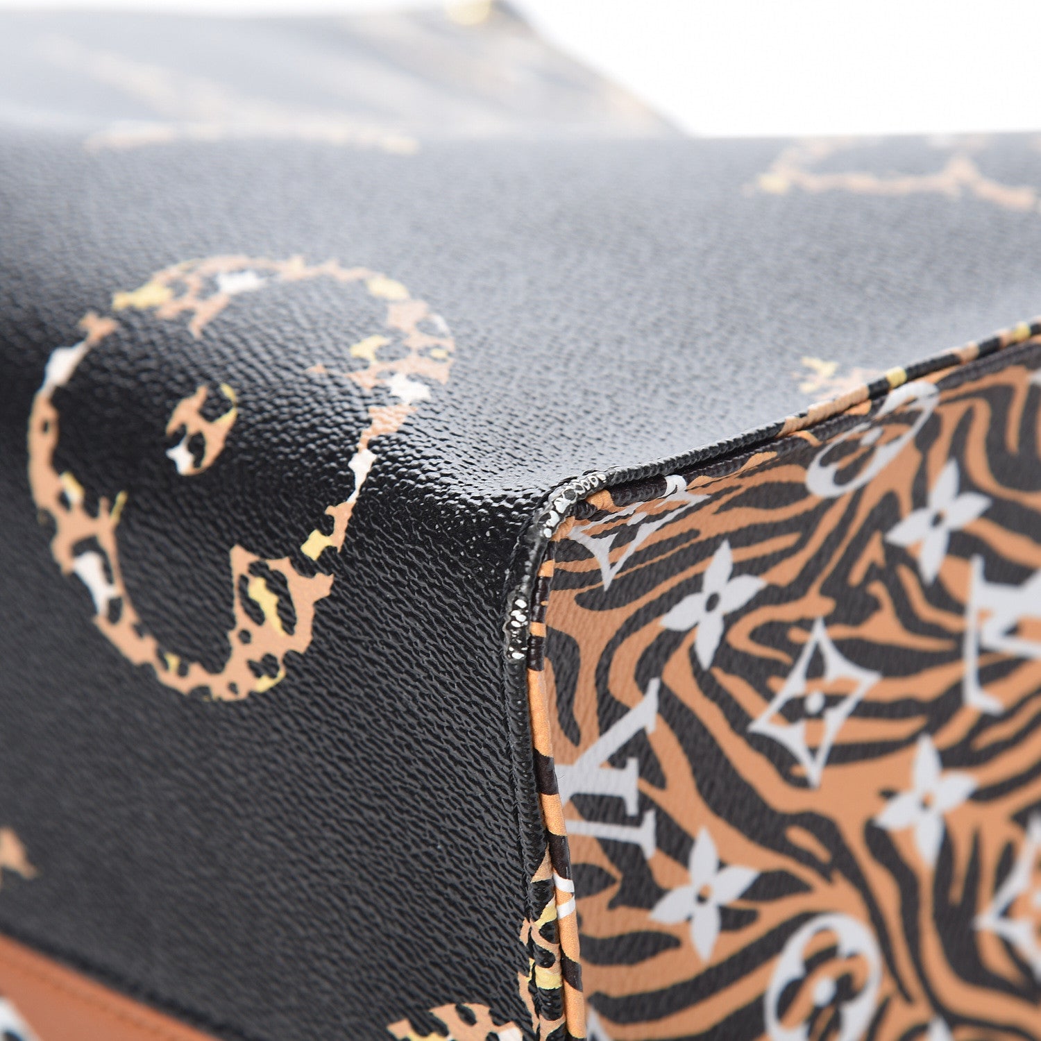 Louis Vuitton Monogram Giant Jungle Onthego GM Black 12 of 12