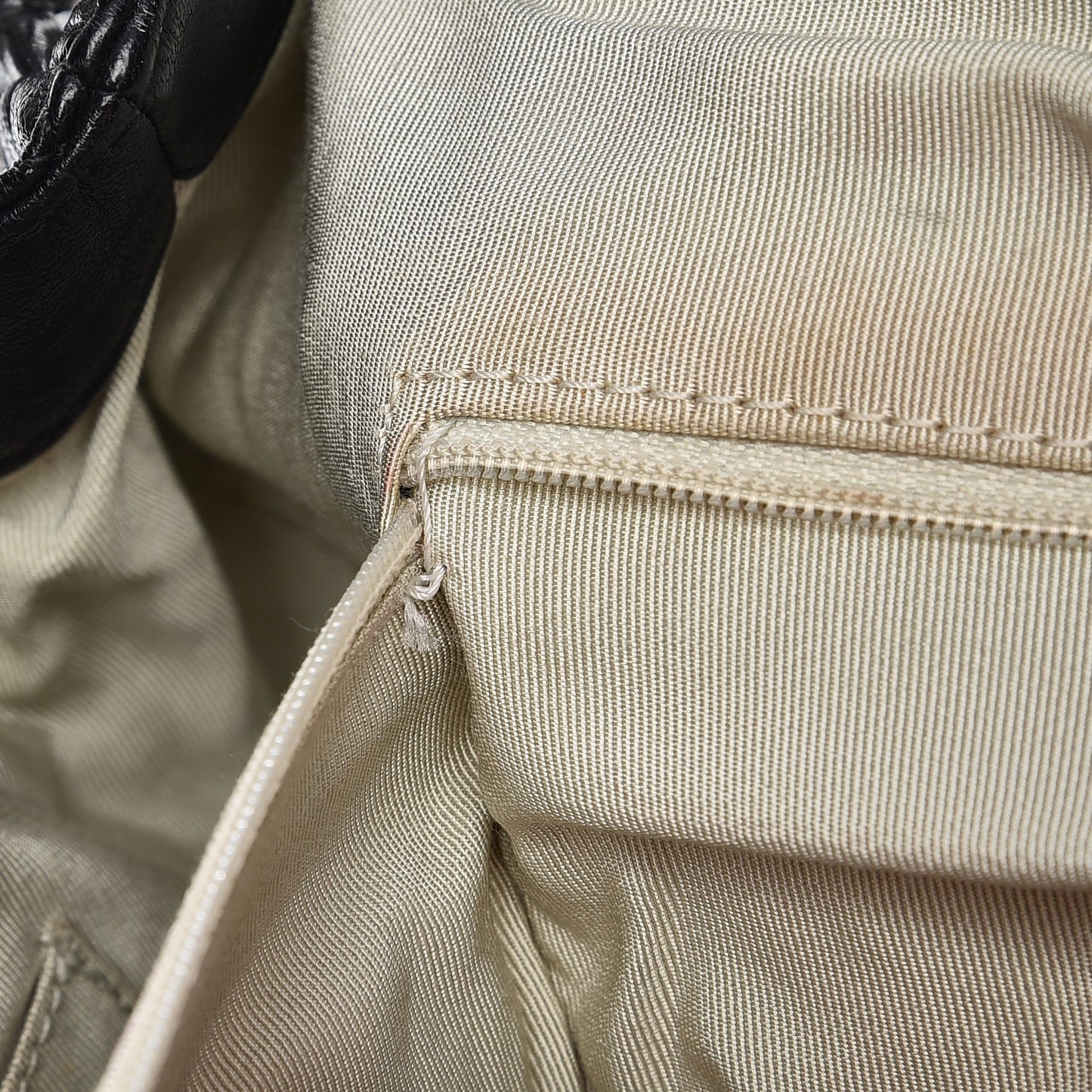 Washed Lambskin Quilted Large Chain Around Messenger Black