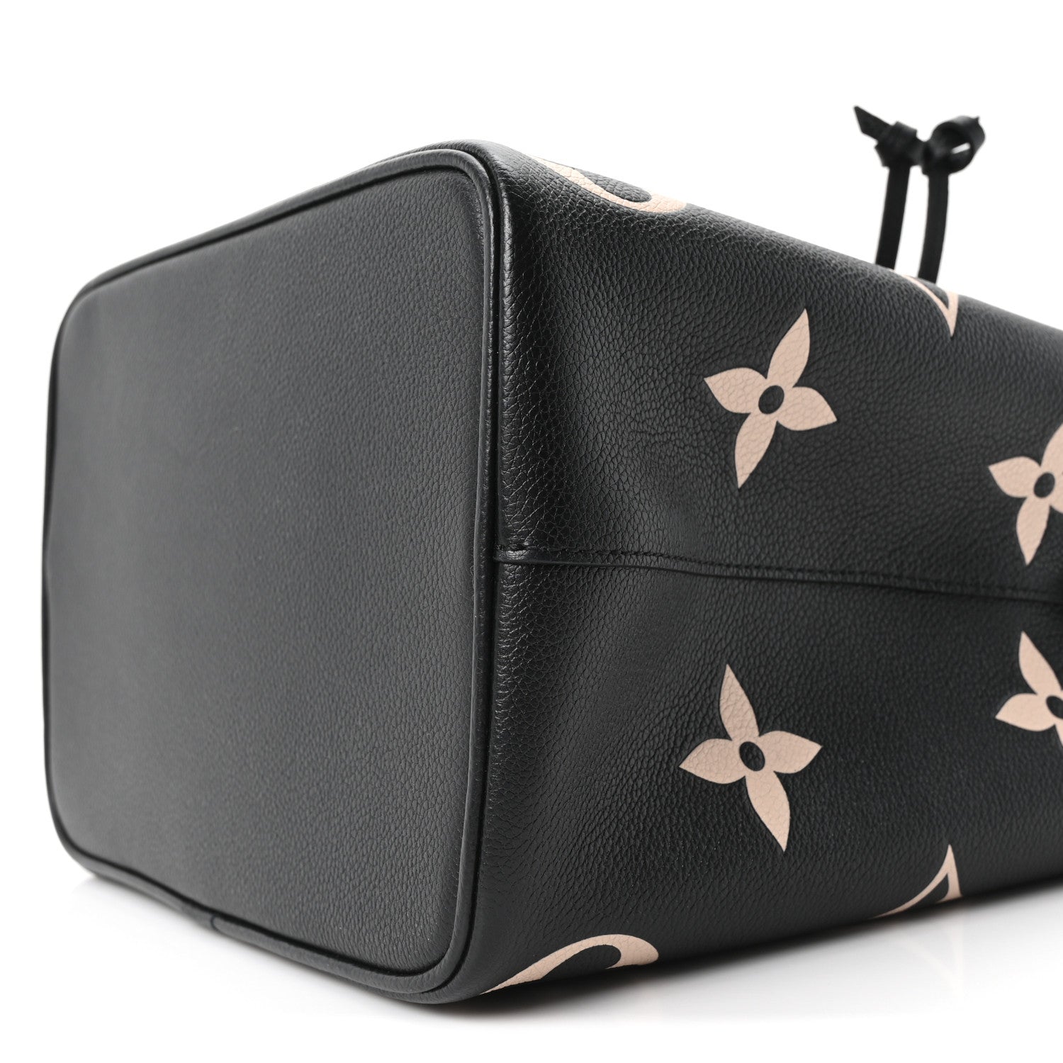 Louis Vuitton Empreinte Monogram Giant Neonoe MM Black Beige 9 of 9