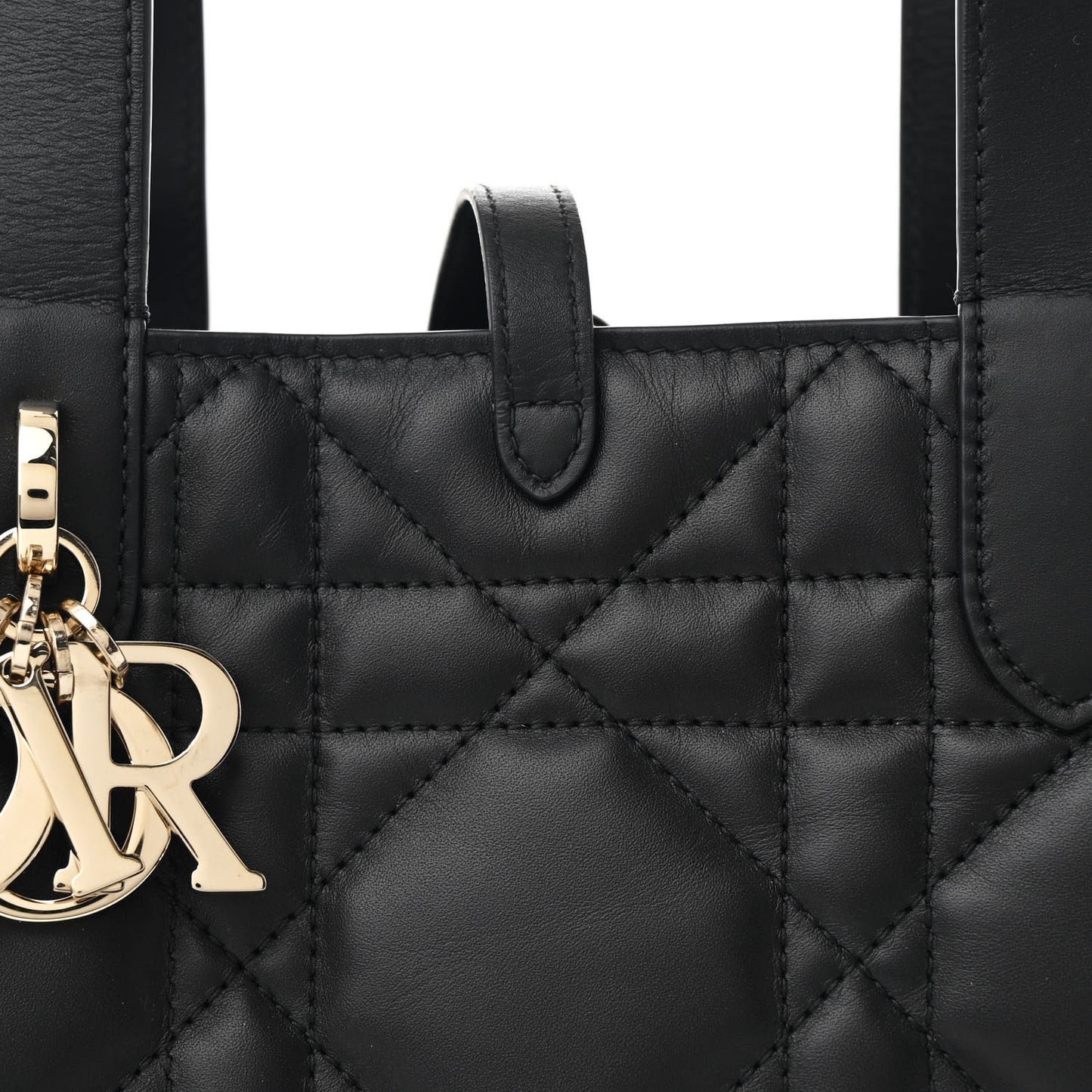 Calfskin Macrocannage Medium Toujours Black