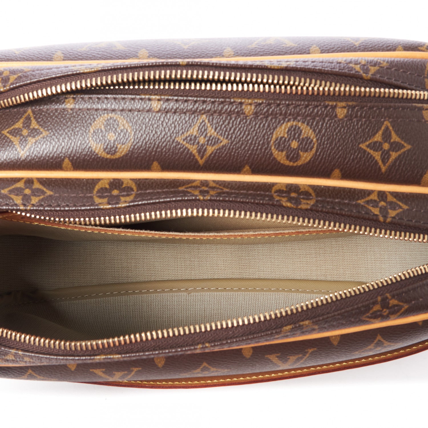 Louis Vuitton Monogram Reporter PM 7 of 9