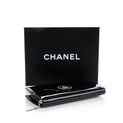 Chanel Patent Trousse Maquil Wallet Black 4 of 8