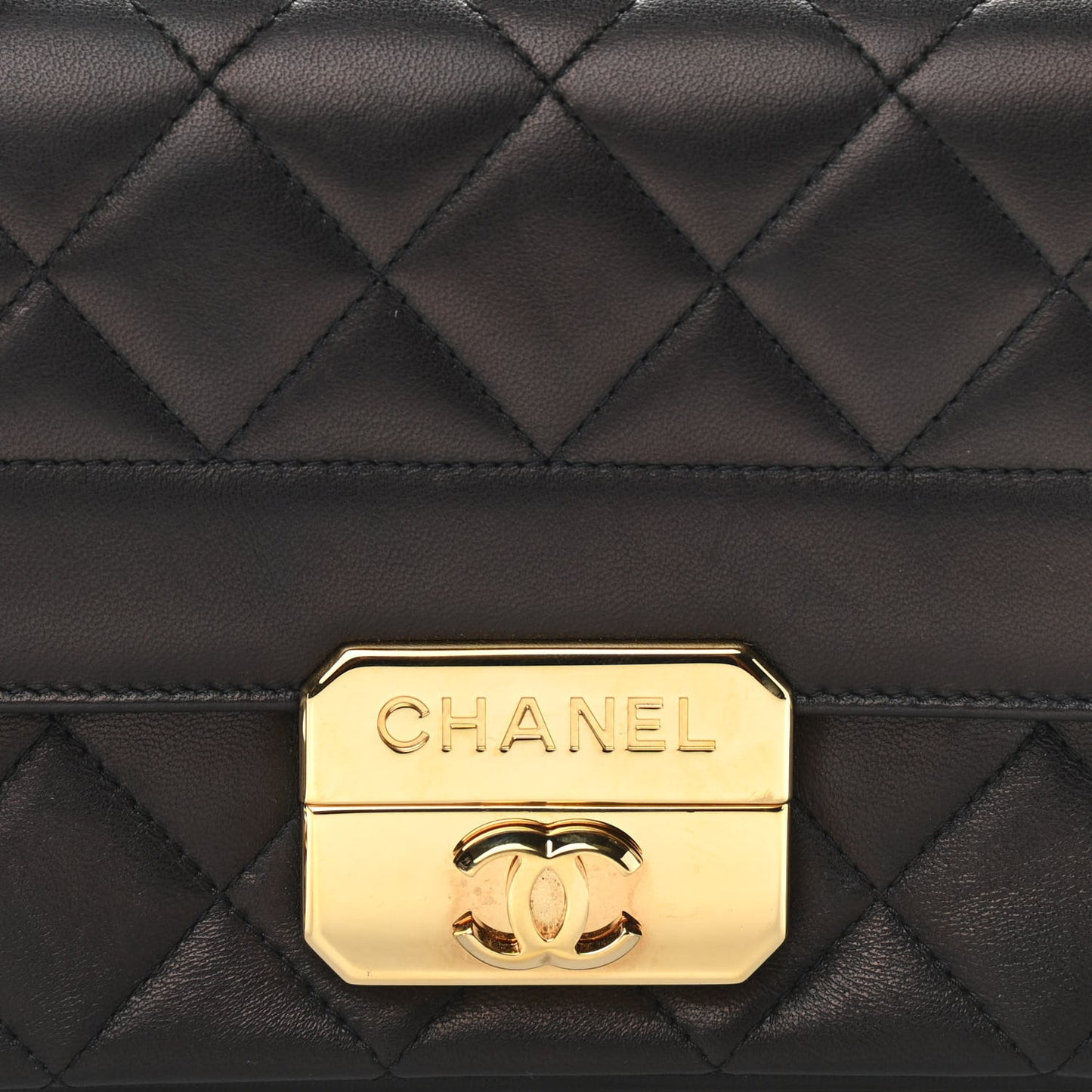 Lambskin Mini Chic With Me Flap Black