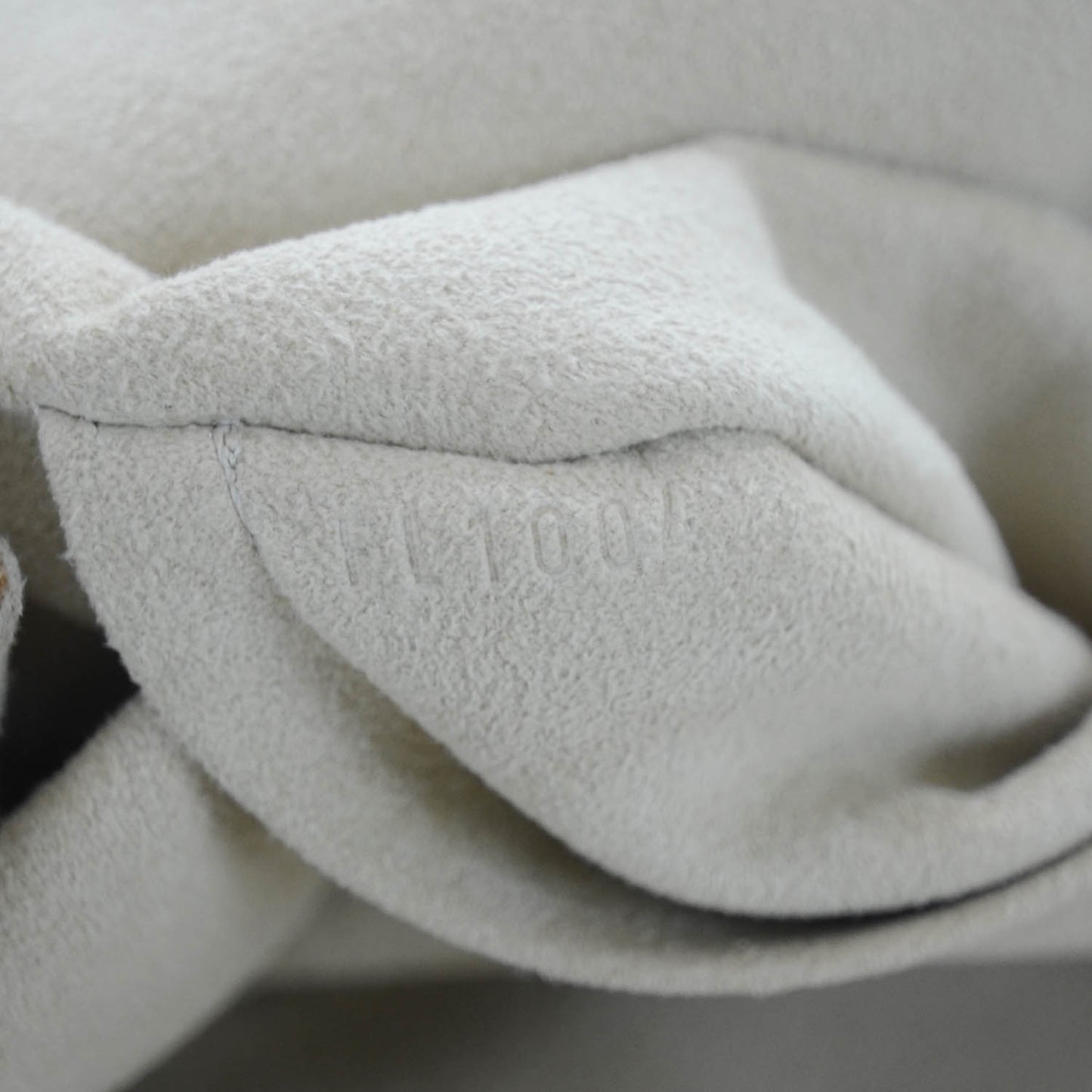 Monogram Theda GM