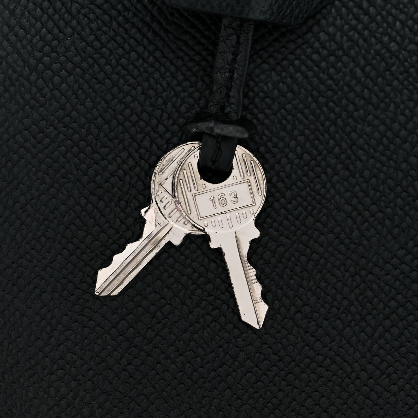 Epsom Kelly Sellier 28 Black