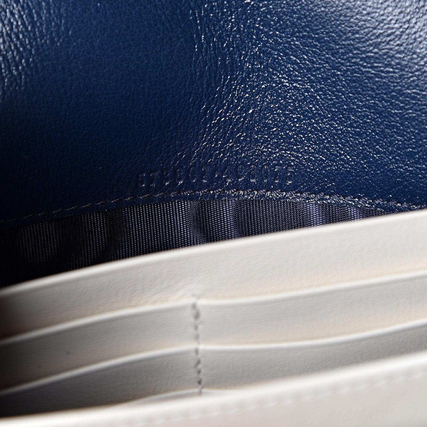Gucci Vintage Effect Calfskin Matelasse Diagonal Torchon GG Marmont Chain Wallet Mystic White Blue Agata 6 of 10