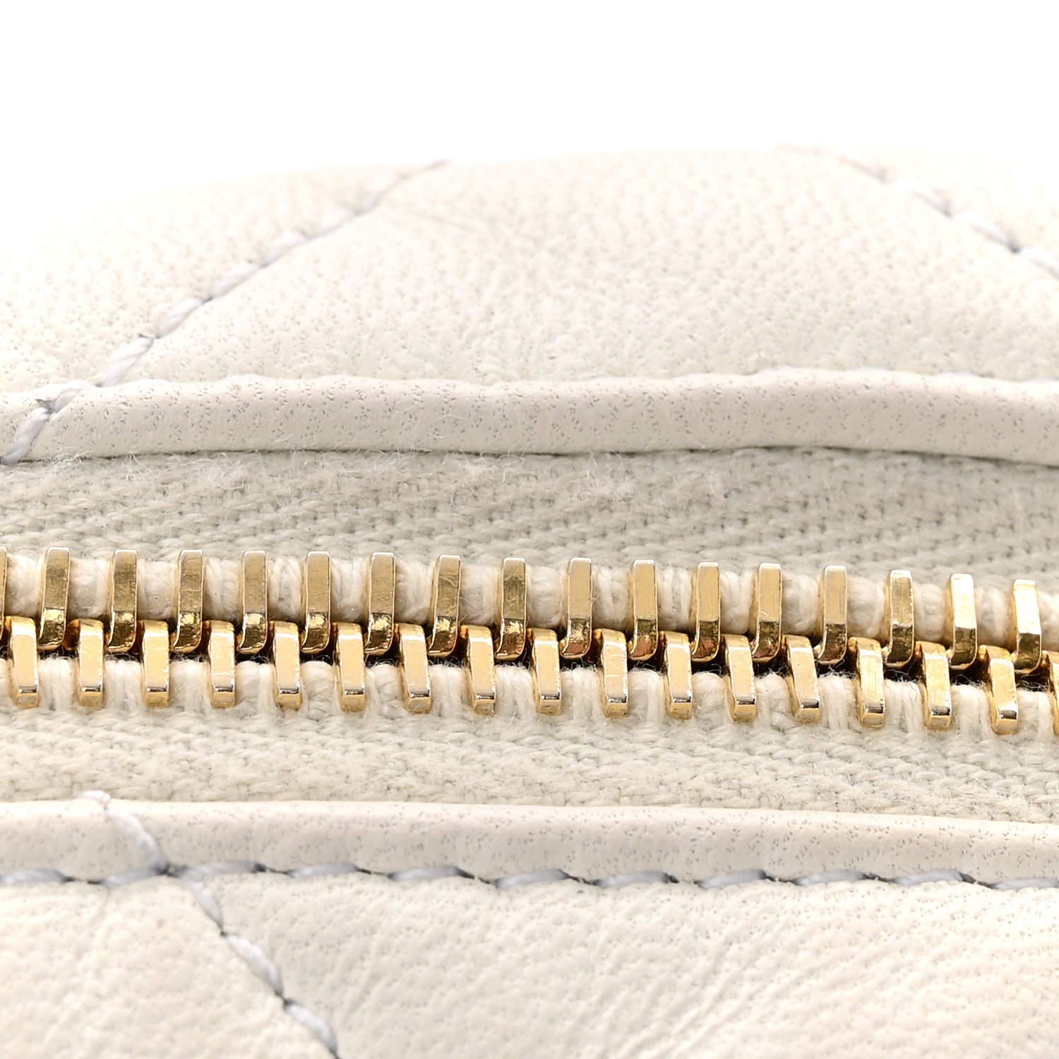 Chanel Lambskin Pearl Quilted CC Mini Camera Case White 12 of 13