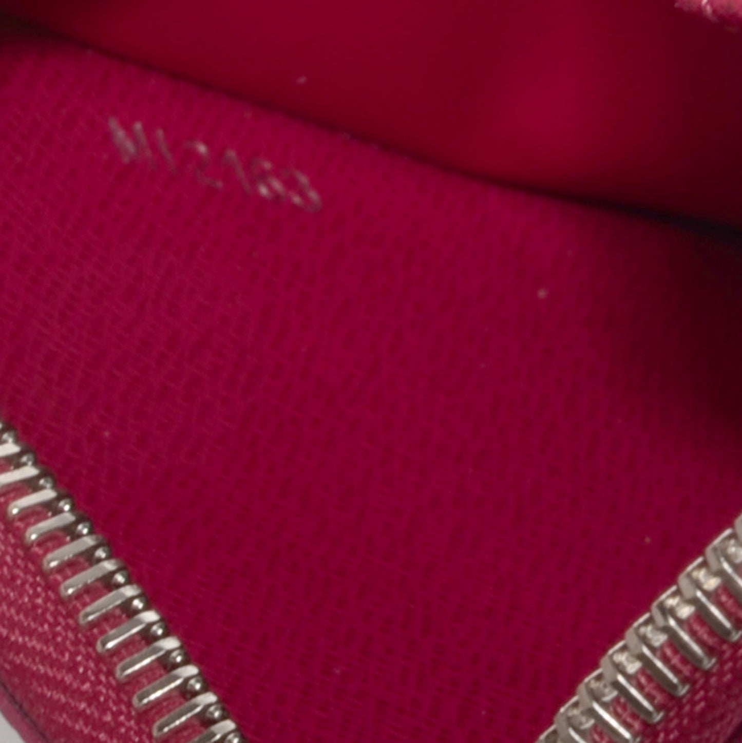 Epi Zippy Compact Wallet NM Fuchsia