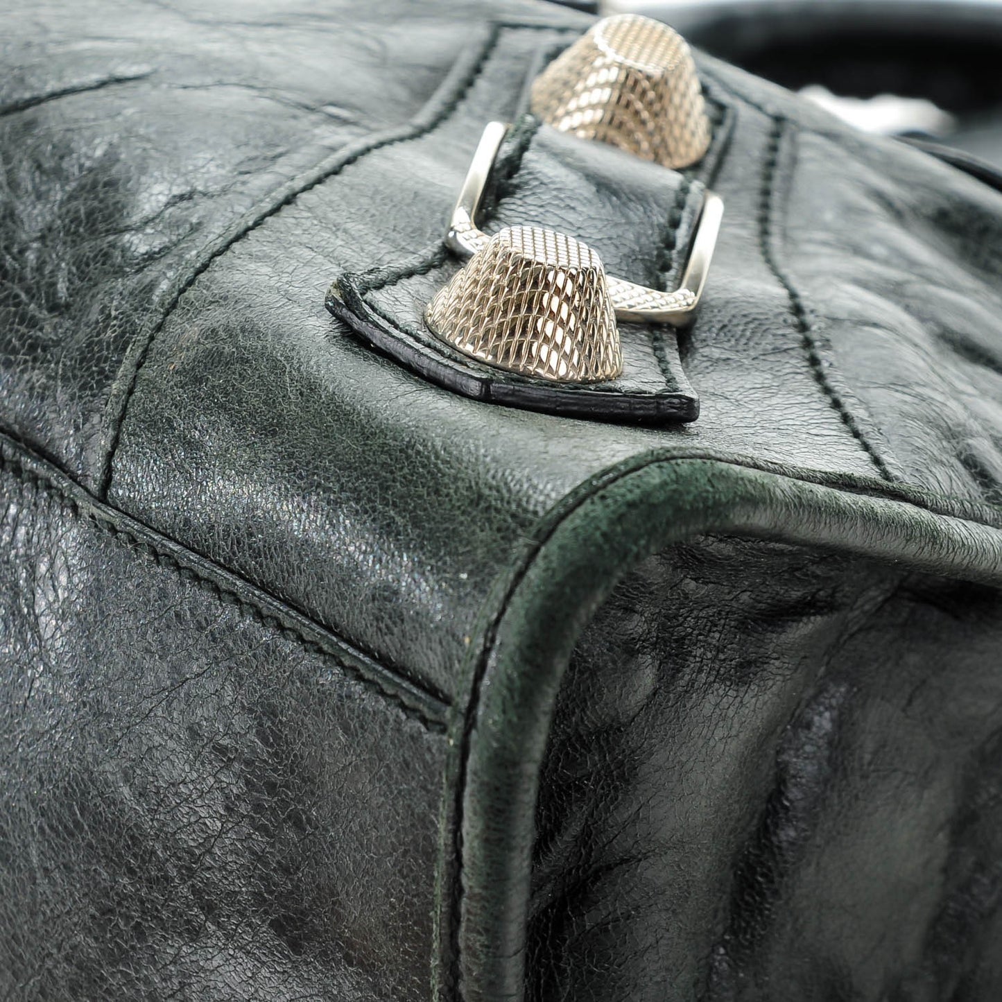 Agneau Giant 21 Silver Hardware City Black