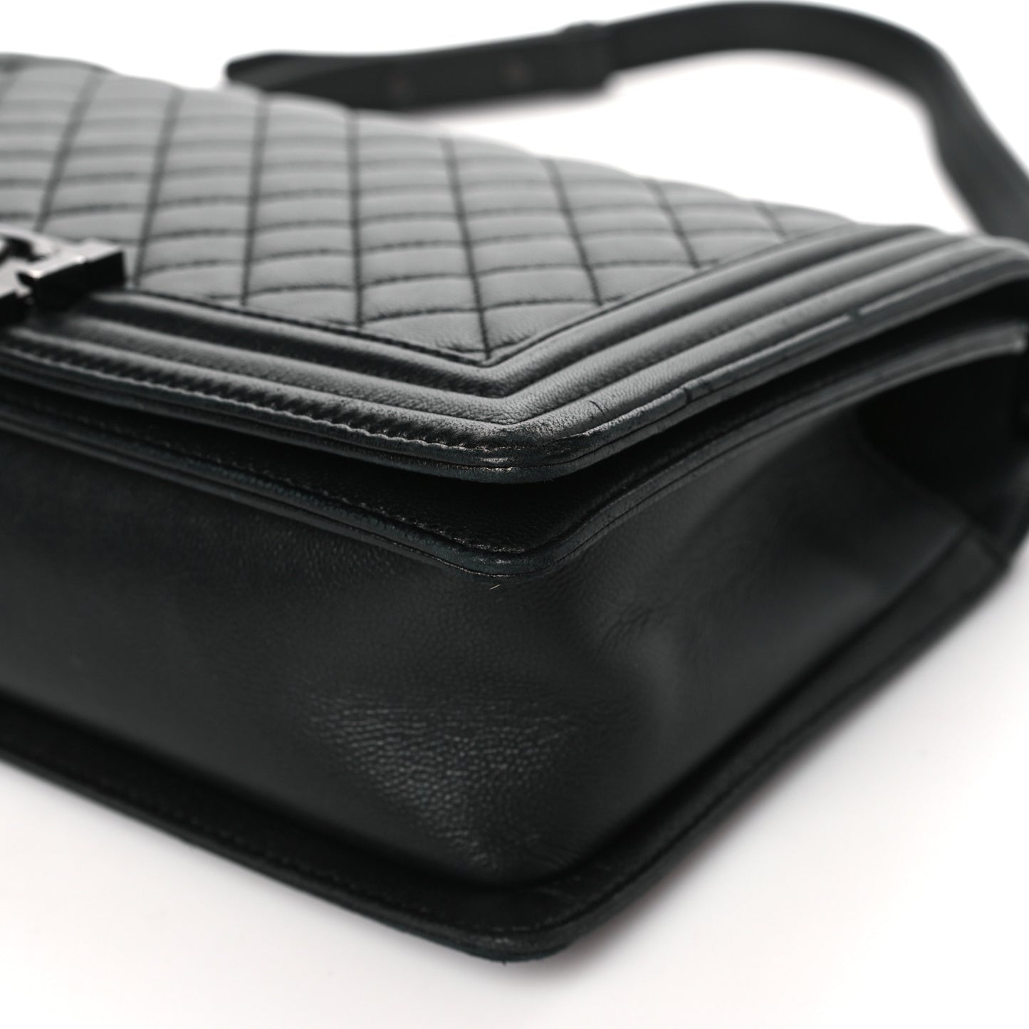 Caviar Quilted New Medium Boy Flap So Black