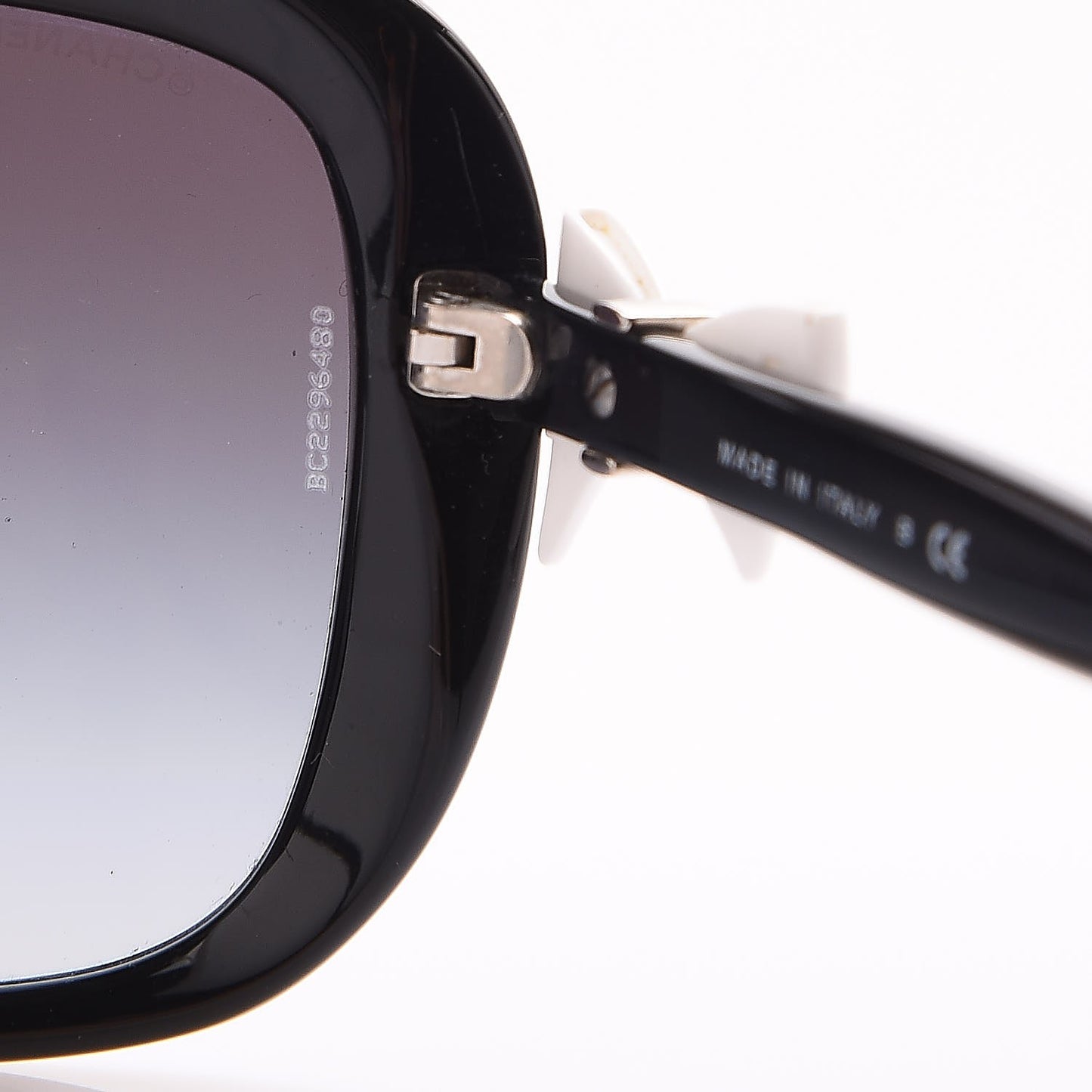 CC Bow Sunglasses 5171 Black White