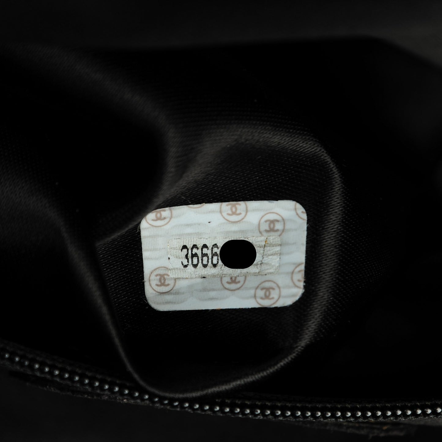 Caviar CC Hobo Black