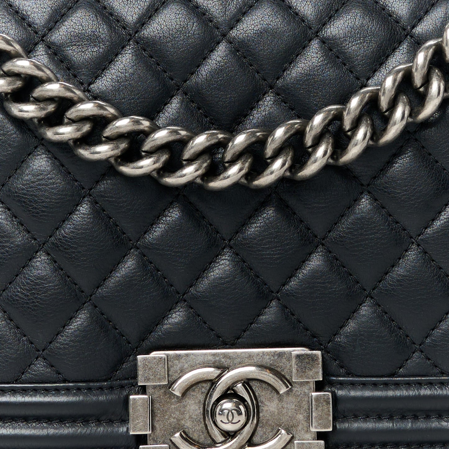 Lambskin Quilted Medium Boy Flap Black