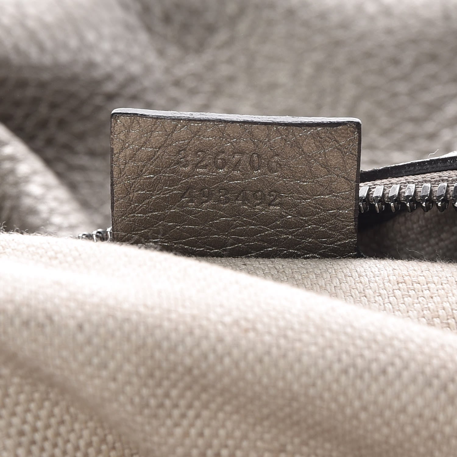 Gucci Metallic Pebbled Calfskin Medium Soho Chain Hobo Sasso 7 of 10